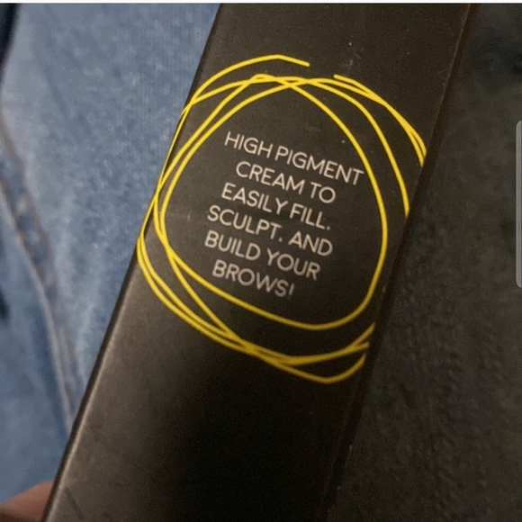 Arches & Holos Brow Pomade - Picture 4 of 4